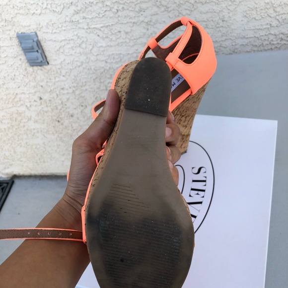 Steve Madden wedged - Picture 3 of 4